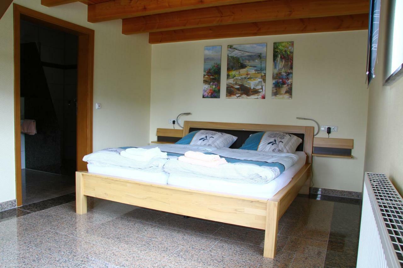 Bistro Im Ring Bed & Breakfast Quiddelbach Ngoại thất bức ảnh