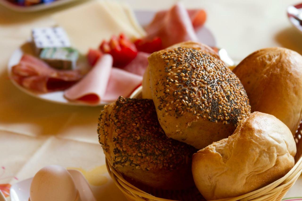 Bistro Im Ring Bed & Breakfast Quiddelbach Ngoại thất bức ảnh
