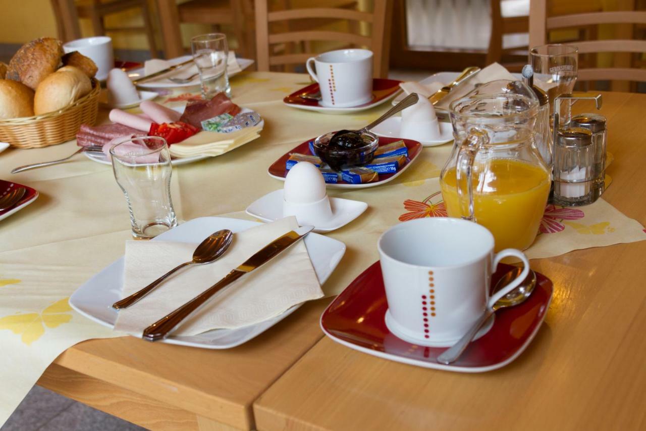 Bistro Im Ring Bed & Breakfast Quiddelbach Ngoại thất bức ảnh