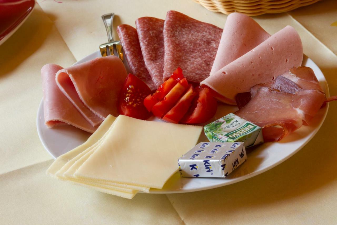 Bistro Im Ring Bed & Breakfast Quiddelbach Ngoại thất bức ảnh