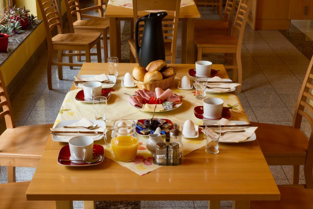 Bistro Im Ring Bed & Breakfast Quiddelbach Ngoại thất bức ảnh